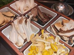 -芸鲜季·云南野生菌餐厅· 云南风物味研社(闵行店)