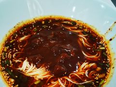 -李与白包子铺(桐梓林店)