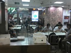 大堂-老边饺子馆(北京南站3店)