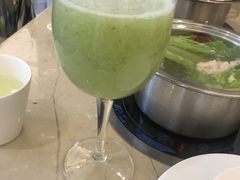 奇异果汁-海上明月海鲜火锅 鲜切牛肉