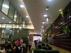 等位区-佰搭果·广式茶餐厅(石牌东路店)