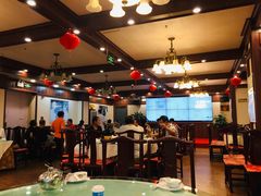 大堂-六和聚传统烤鸭.天津菜(和平店)