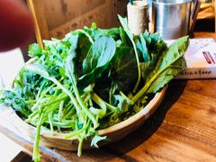-老牌坊云南鱼豆花火锅(爱建店)