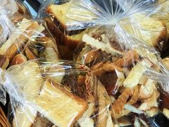 面包干-红跑车蛋糕世界(网巾市店)