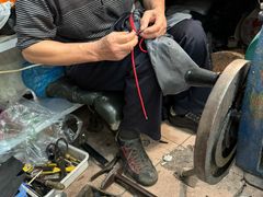 -静安寺修鞋修包修拉链