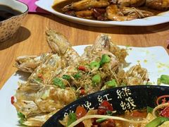 -嗨辣小聚·盘锦河蟹·海鲜烧烤龙虾(盘锦十年好店)