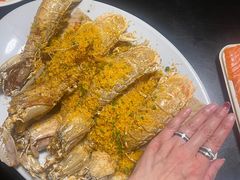 -三亚火车头万人海鲜广场