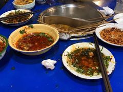 -马路边边串串香形象店(磐石路店)