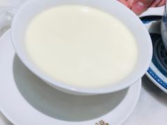 -香港百合居(LCM置汇旭辉广场店)