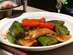 虎皮尖椒炒咸肉-侨美食家·粤菜(体育西路店)