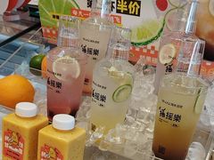 -缇纳甜妮·西餐·甜点(商字店)