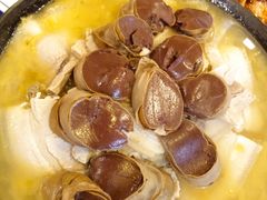 -鹤乡东北菜(崮山路店)