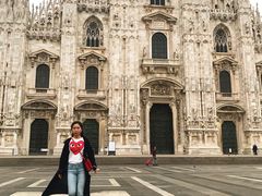 -文艺复兴百货(米兰大教堂广场店)