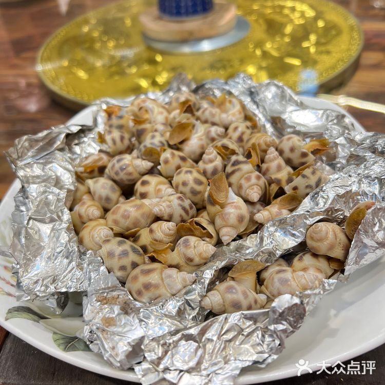 私人订制饭堂，又可以唱k，很正的一个聚餐地方