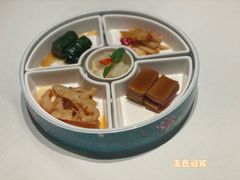 -君庭中餐馆(湘江豪生店)