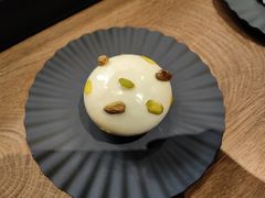-潮一不贰·法式甜品·生日蛋糕·西式简餐(外滩店)