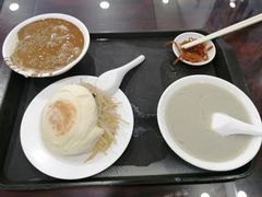 -聚德华天护国寺小吃(甜水园店)