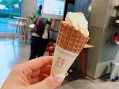 机器人冰淇淋-dotcom coffee古点咖啡(致真大厦店)