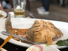 -Chom Cafe and Restaurant