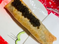 和牛鸭肝松露春卷佐鱼子酱-老乾杯和牛烧肉(王府中环店)