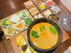 -银米·云南传统过桥米线(双廊黑金冠店)