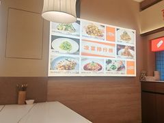 -阿瓦山寨·湘菜现炒·剁椒鱼头王(咸阳总店)