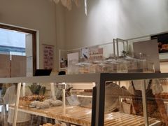 面包甜点陈列柜-前进麦味·天然烘焙(凯德1818店)