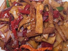 -巴特餐饮6加1音乐餐吧·新疆菜