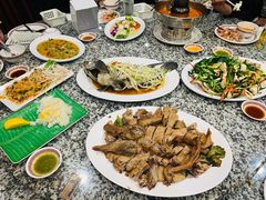 -光海鲜鱼翅餐厅(叻差拉披色路店)