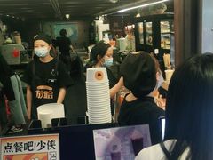 等位区-放哈·甜醅子奶茶创造者(正宁路店)