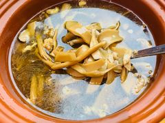 -有红鸡毛店·川菜(建设路店)