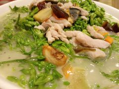 -龙桥私厨·姜花菊花过桥鱼·顺德菜(容桂店)