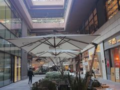 -瑞虹新天地月亮湾