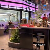 听说西塔老太太特别火，专门赶在饭口前，十一点半到的店里