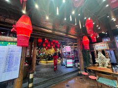 -老滇山寨•云南特色菜•地方菜•民族风情歌舞表演(金碧店)