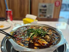 -乡土特色.冷锅鱼.牦牛肉汤锅