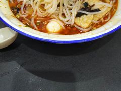 -丽丽三鲜螺蛳粉(田林路店)