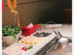 -海底捞火锅鲜切牛肉主题店(长寿路店)