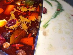-湊湊火锅·茶憩(新中关购物中心店)