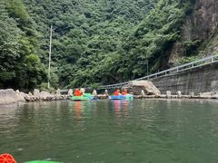 -安吉龙王山峡谷漂流