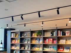 -魔方城市书房(中街益田店)