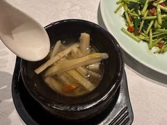 -鄱阳湖·江西小炒·瓦罐煨汤(五道口店)