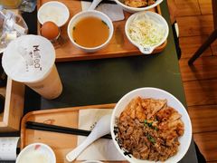 -熊吞·大碗丼烧肉饭(济宁万达广场店)