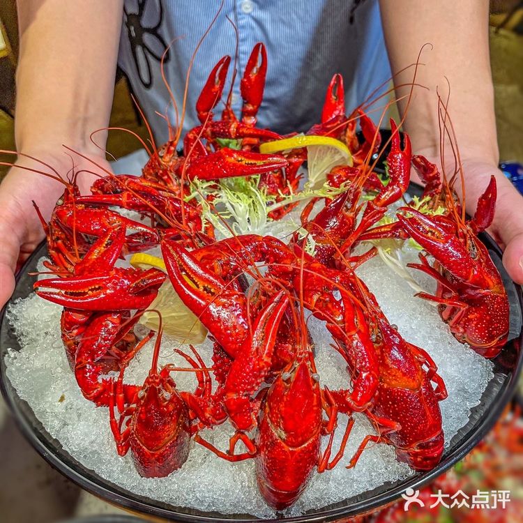 武汉｜想一百个夏天文案，都不及一顿小龙虾💗