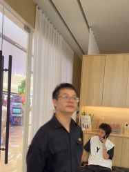 -侨治发型