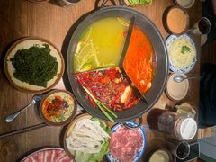 -巴卤社老火锅(财富店)