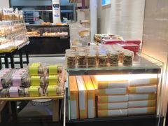 面包甜点陈列柜-甜星Star·生日蛋糕(百盛店)