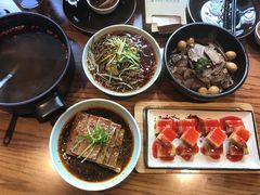 -秦唐一号西安菜馆(钟楼店)