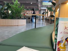 -曹家渡街道图书馆