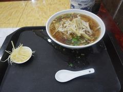 -老陆稿荐(西中市店)